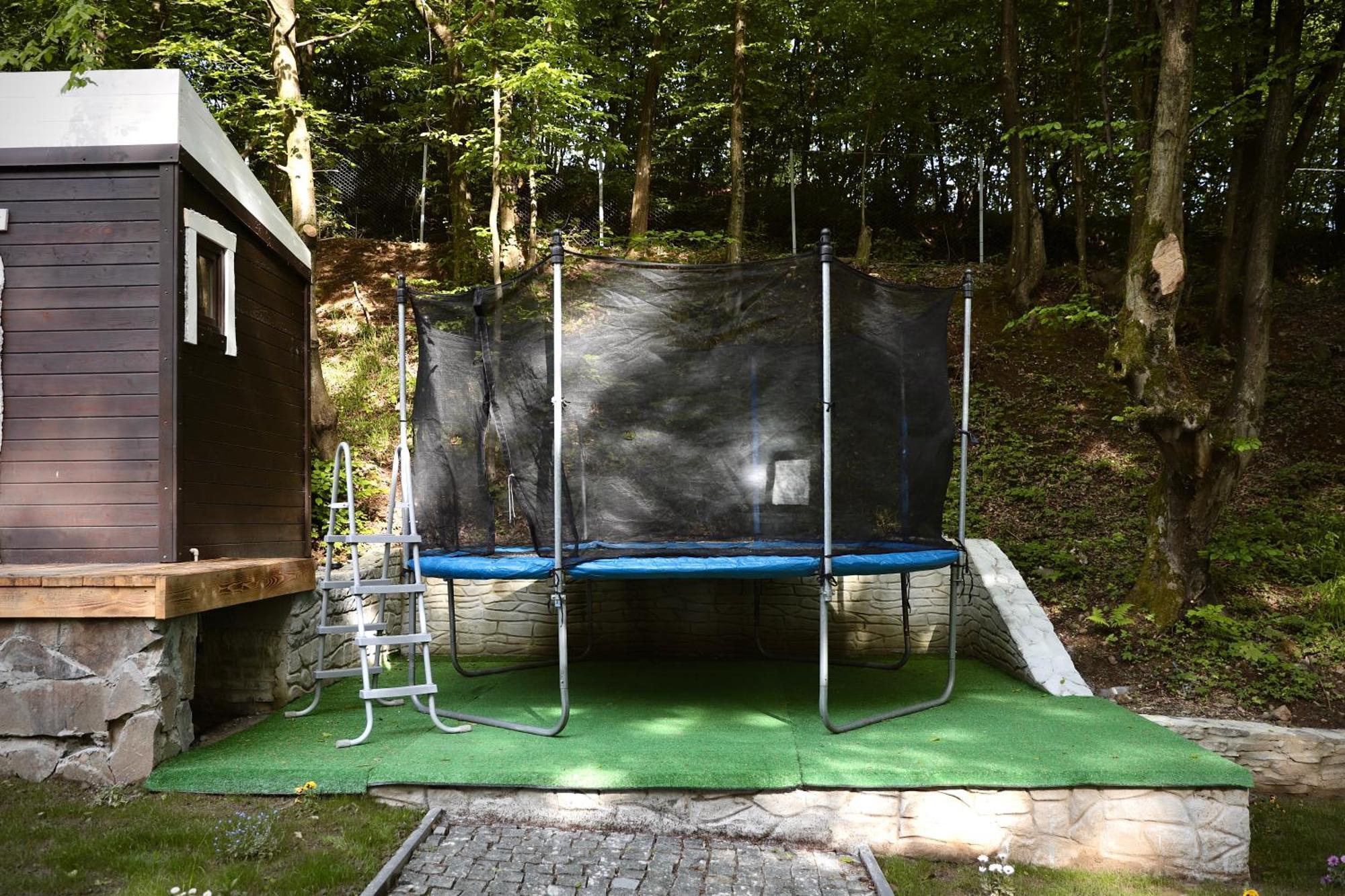 База Відпочинку Forest Stream Svalyava Exterior foto